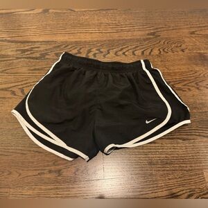 Nike black dri-fit lined shorts size med
